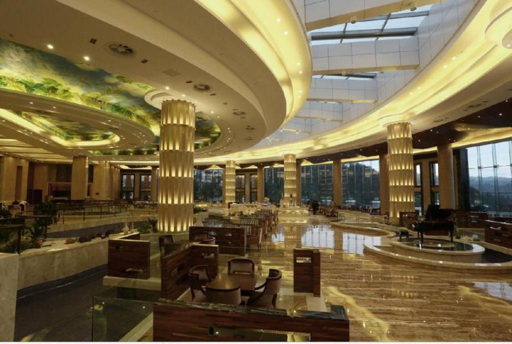 Country Garden Phoenix Hotel ז'אנגג'יאג'י מראה חיצוני תמונה